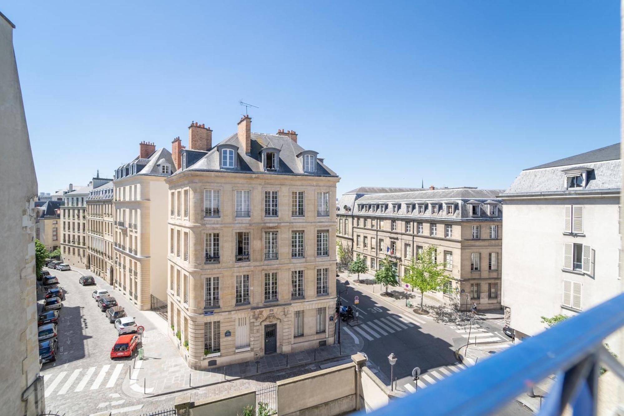 Mije Marais Hostel Paris Exterior foto Rue de Grenelle